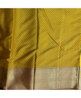 Yellow Tanchui Buta Saree Creanm Blouse 4