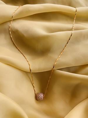 Rosegold Dailywear Round Pendent & Chain 1
