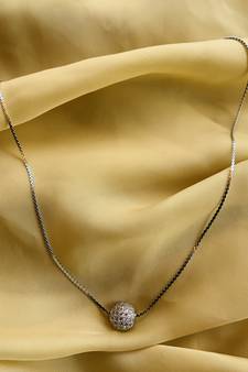 Silver Dailywear Round Pendent & Chain