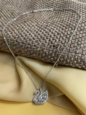 White Swan Duck Lake Silver Pendant Chain 2