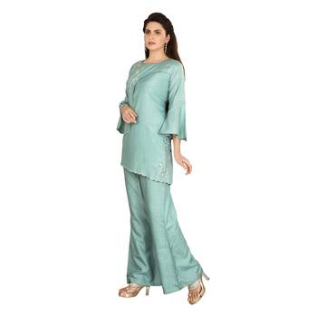 Green embroidered silk kurtas-and-kurtis 3