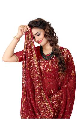 Red Embroidered Georgette Saree With Blouse 2