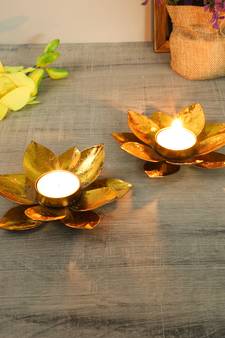 Set of 2 Small Flower Tea Light Holder