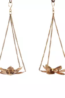 Set of 2 Triple Chain Flower Tealight Holder