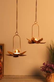 Set of 2 Hook Flower Tealight Holder