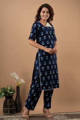 Navy blue printed cotton cotton kurtis 4