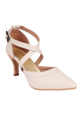 Do Bhai Cream Solid Pumps For Women 1