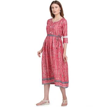 Women Printed Rayon Flared Kurta 2