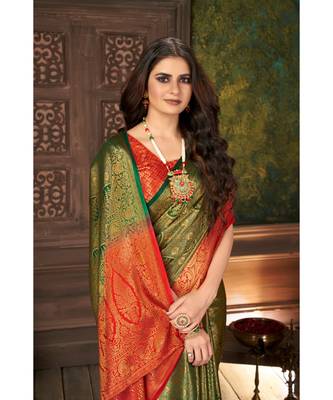 Green Banarasi Jacquard Dola softy Silk Woven Saree with Blouse 4