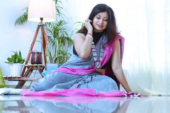 Grey Melange Plain Work Khadi Cotton Handloom Saree With Blouse 9
