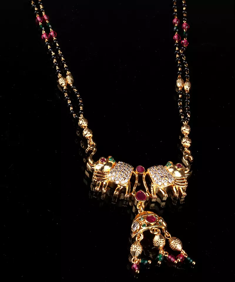 Red mangalsutra