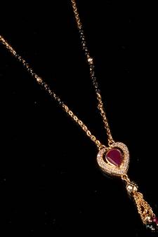 Red mangalsutra