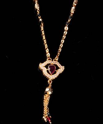 Red mangalsutra 1