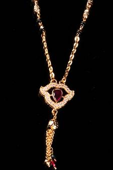 Red mangalsutra