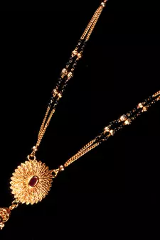 Gold mangalsutra