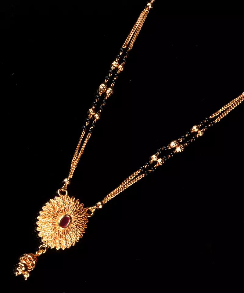Gold mangalsutra