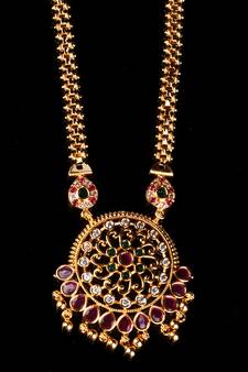 Multicolor necklaces