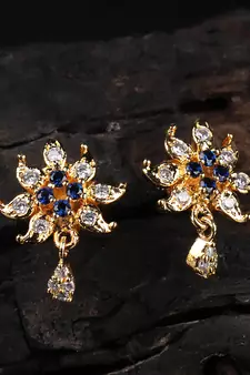 Gold earrings