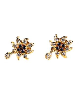 Gold earrings 4