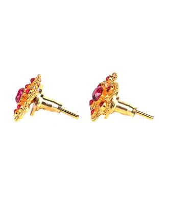 Red earrings 3