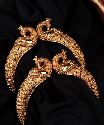 Gold bangles-and-bracelets 3