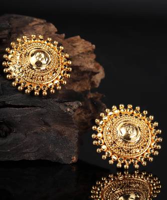 Gold earrings 1