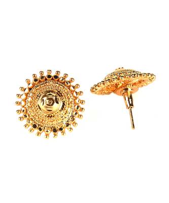 Gold earrings 4