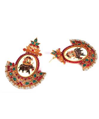 Red earrings 4