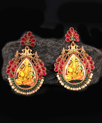 Red earrings 1