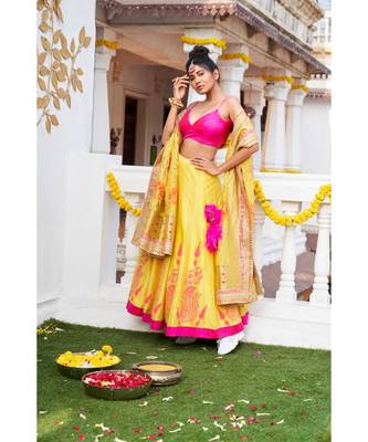 Pink Polkadot Halter Kurta with Banarasi Dupatta with sequin and feather work at the border 3