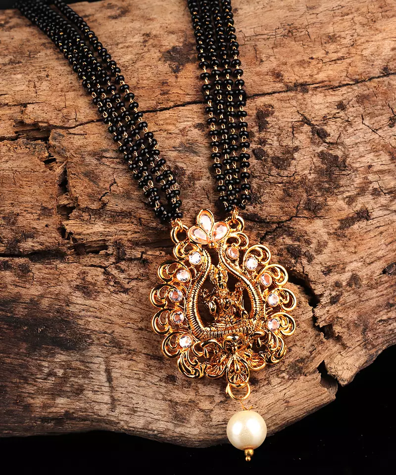 Gold mangalsutra