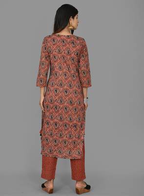 KAAJH Red Paisley Printed Cotton Suit Set 2