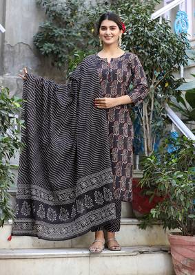 KAAJH Black Paisley Printed Cotton Suit Set 1