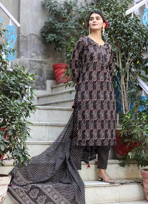 KAAJH Black Paisley Printed Cotton Suit Set 4