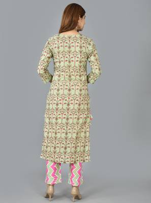 KAAJH Green Printed Cotton Suit Set 2