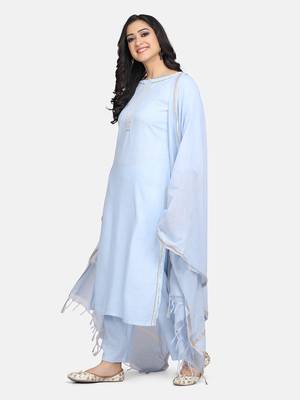 Aqua  Solid Kurta With Pant And Dupatta 3