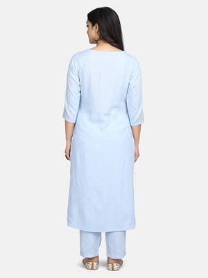 Aqua  Solid Kurta With Pant And Dupatta 4