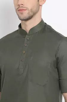 Men's Cotton Solid Bottle Green Colour Straight Short Kurta