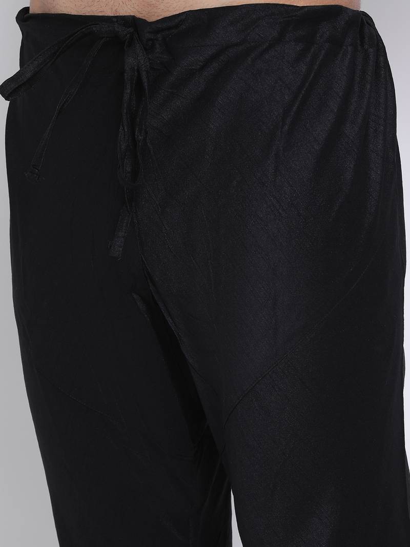 Men Black Solid Cotton Straight Kurta with Pyjama