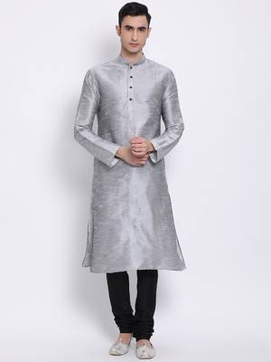 Men Silver & Black Solid Straight Kurta with Pyjama 1
