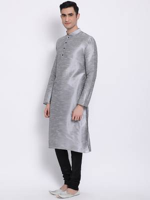 Men Silver & Black Solid Straight Kurta with Pyjama 2