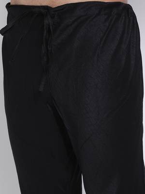 Men Silver & Black Solid Straight Kurta with Pyjama 6