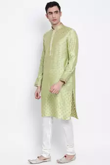 Men Light Green & Off White Solid Straight Kurta with Pyjama