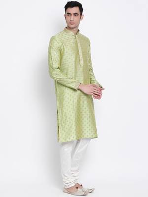 Men Light Green & Off White Solid Straight Kurta with Pyjama 3