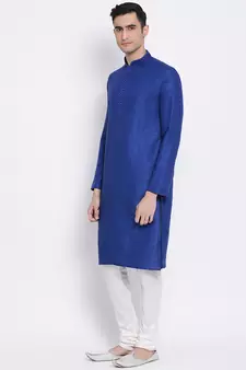 Men Ink Blue & Off White Solid Straight Kurta with Pyjama