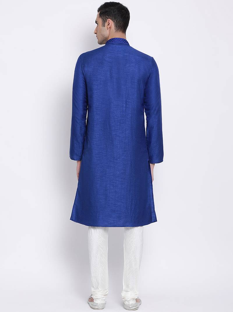 Men Ink Blue & Off White Solid Straight Kurta with Pyjama