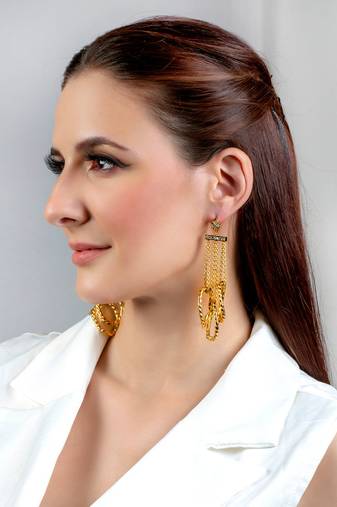 Elegant Gold Drop Earrings