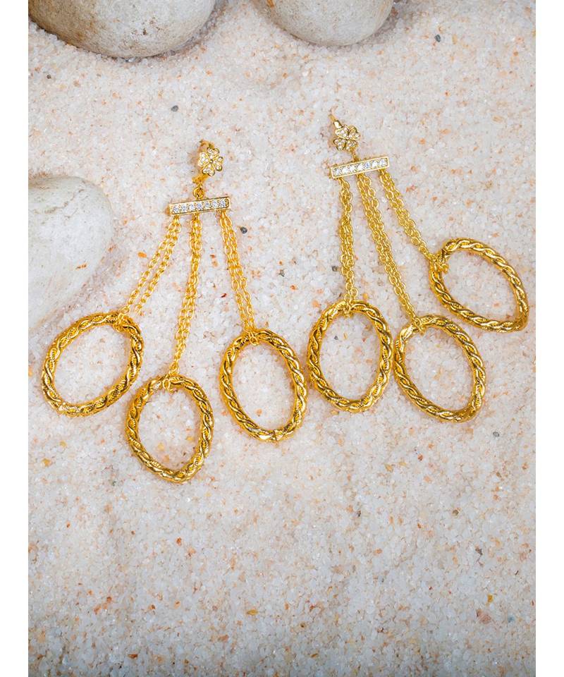 Elegant Gold Drop Earrings
