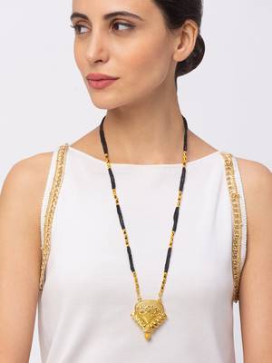 Gold jewellery 1