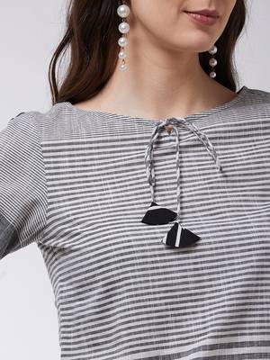 Black printed cotton tops 4